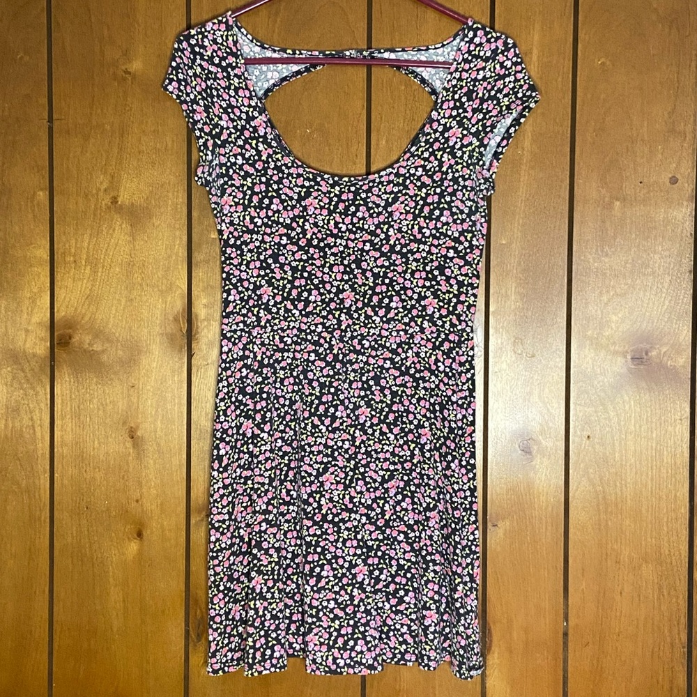 American Eagle Floral Print Skater Dress with Cut Out Back Size S/P